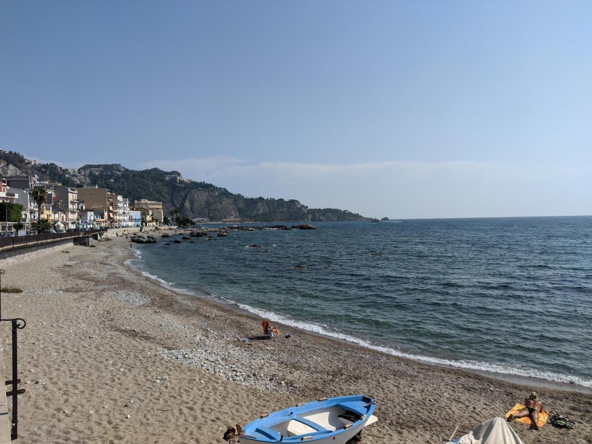 Sicily Travel Apartment'S 2 จีอาร์ดีนี นักซอส ภายนอก รูปภาพ